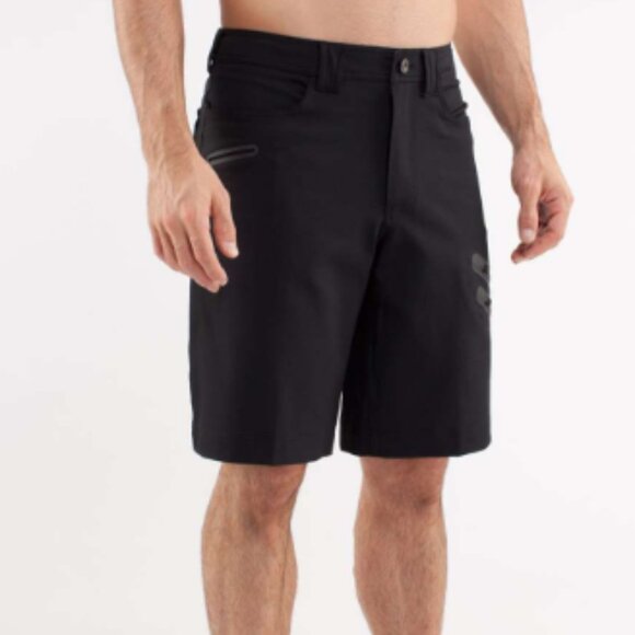 Lululemon Cadence Commuter 7 Pocket Shorts Size 36 Black Gorpcore Hiking Outdoor - Picture 1 of 10